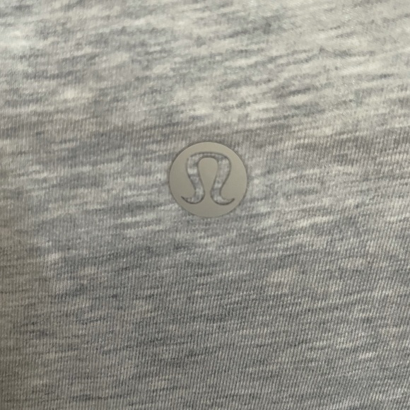 LULULEMON GREY TOP - Picture 3 of 3